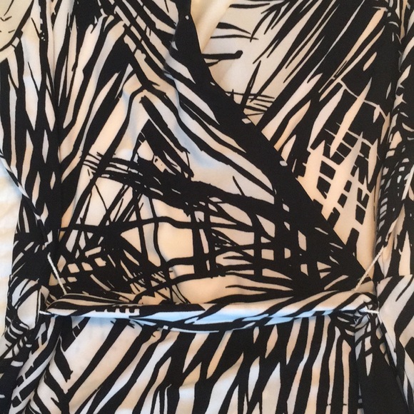 Black and white work dress - Picture 4 of 4